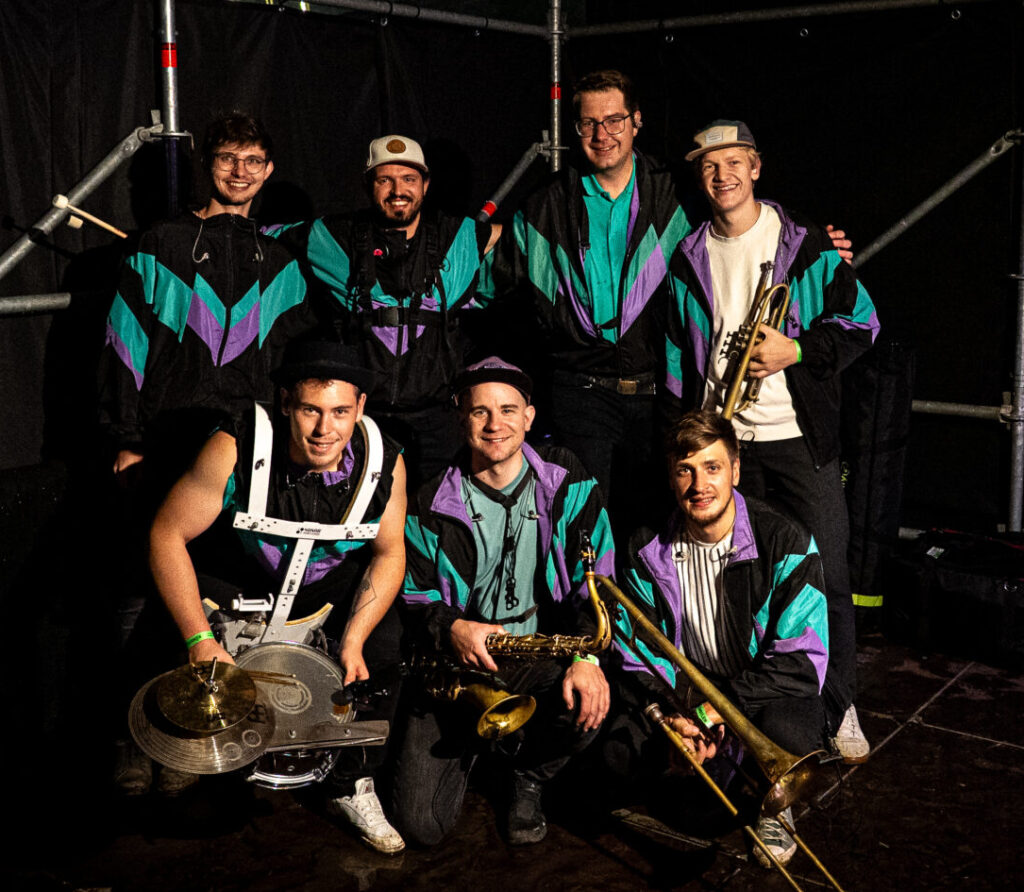 LIVO eletronic brass